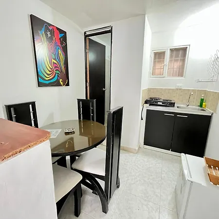 Apartaestudio Para 5 Personas En El Centro Pereira Exterior photo